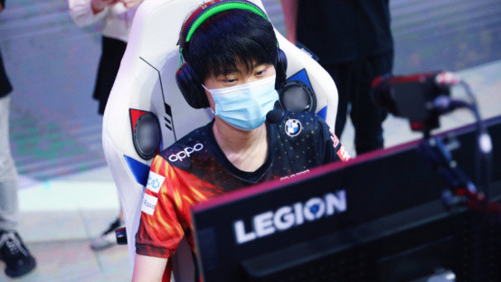 员的话题不 员的话题不