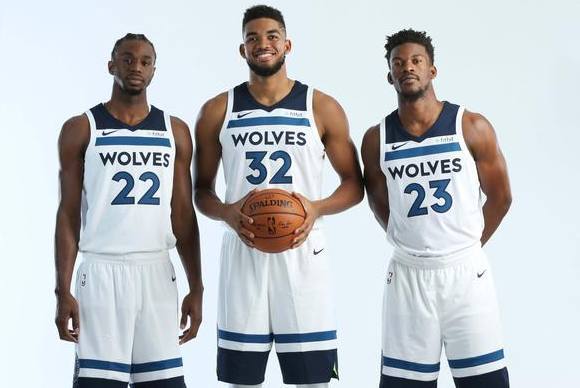 作与风险预 作与风险预