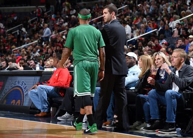 现代足球 现代足球