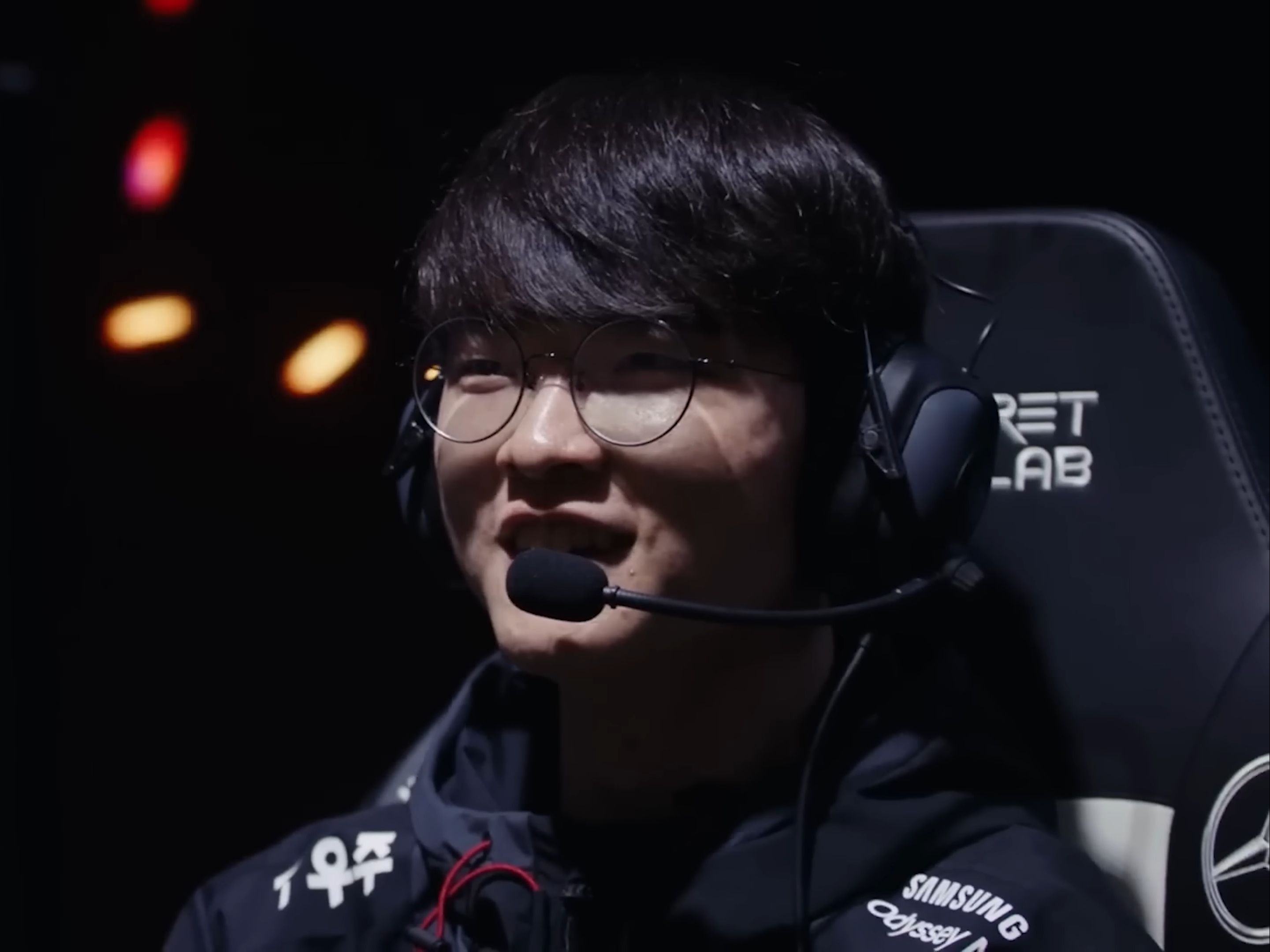 用第三方评 用第三方评